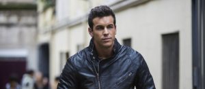¡Mario Casas ahora es rubio! Mira su radical cambio de look
