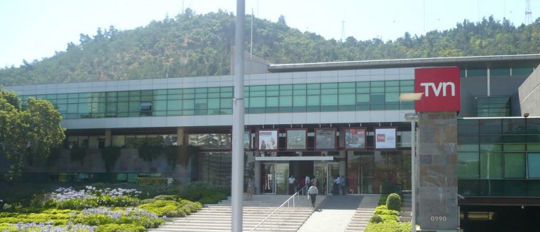 Las reacciones por el despido de rostro emblemático de TVN