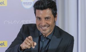 Chayanne encabeza grupo de cantantes en show a beneficio de Ecuador
