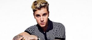 Paparazzi captaron a Justin Bieber cenando con actriz de Hollywood