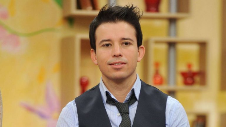 Luis Pedraza dio detalles del implante de pelo al que se sometió