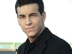 ¡Awww! El tierno gesto de Mario Casas con su guapo hermano