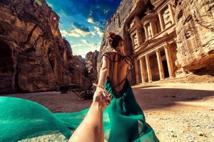 Mira las parodias de románticas fotos llamadas #FollowMeTo