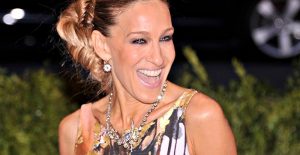 ¿Por qué Sarah Jessica Parker no convenció con su look en la gala MET 2016?