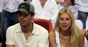Anna Kournikova baila al ritmo de Enrique Iglesias