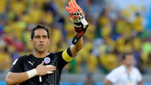Claudio Bravo hace un llamado a detener la violencia en el país