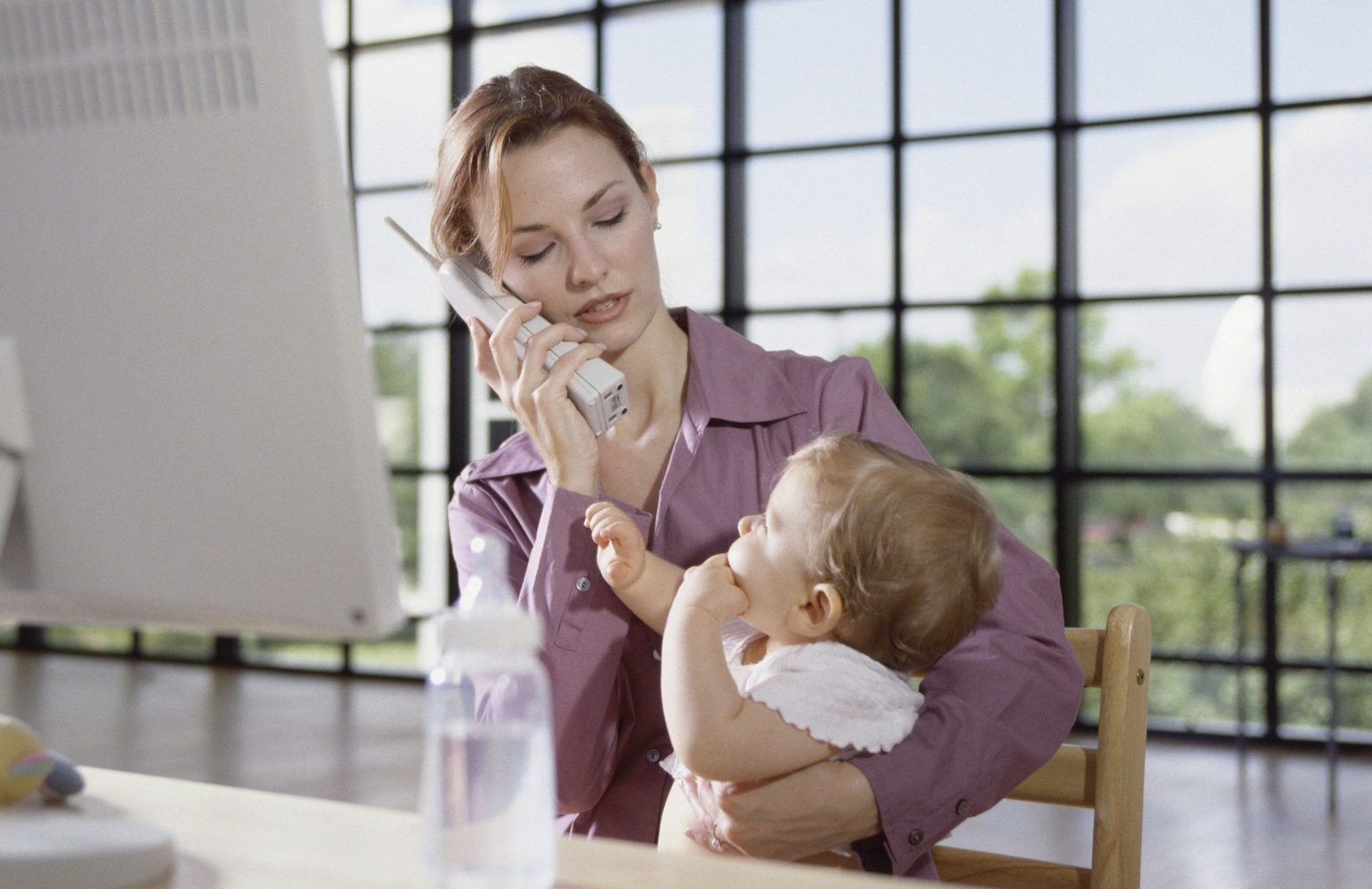 Madres trabajadoras: 4 ventajas para tus hijos