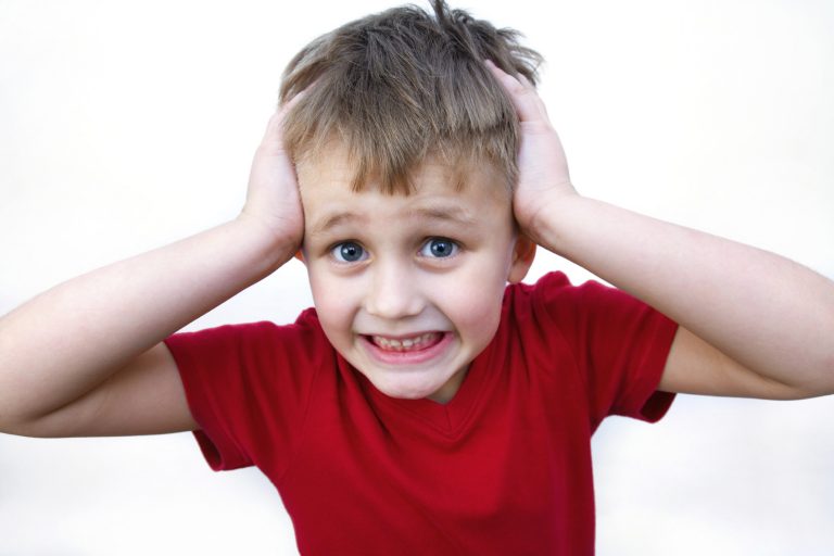 ¿Qué es el fenómeno del "niño con agenda"?