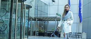 Cómo salir abrigada a carretear, pero con estilo