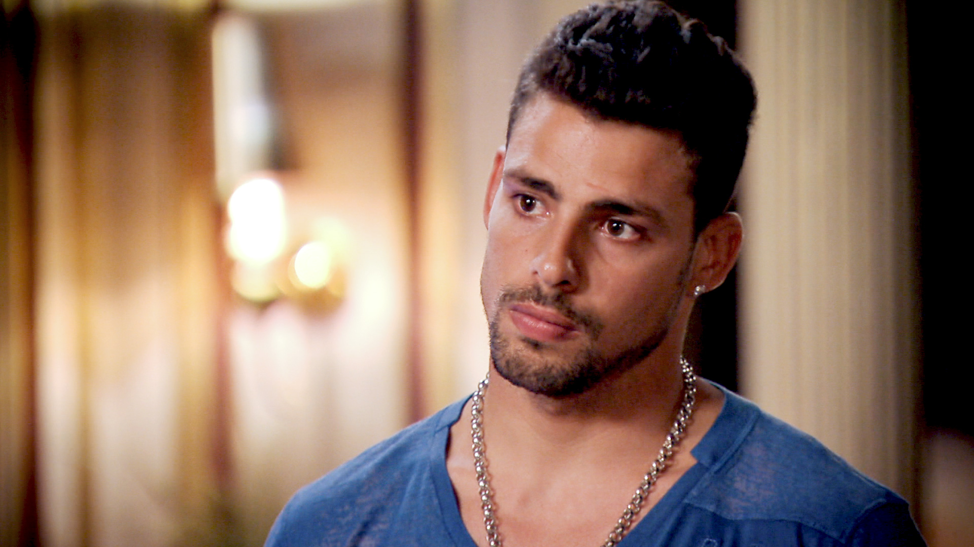 ¿Qué hace Jorgito, de "Avenida Brasil", vestido de mujer?