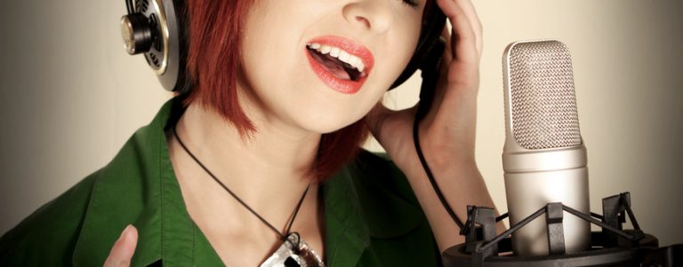 Exitosa cantante regresa a la música después de cuatro años