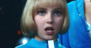 ¿Recuerdas a la niña rubia de la película "Charlie y la fábrica de chocolate"? Así luce ahora