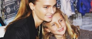 Mujer trató mal a hija de Josefina Montané y así salió en defensa la actriz