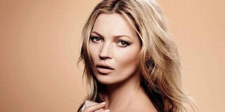 Hija de Kate Moss se luce en portada de "Vogue"