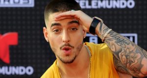 ¿Suegros? Maluma sorprende con tierna foto junto a sus padres