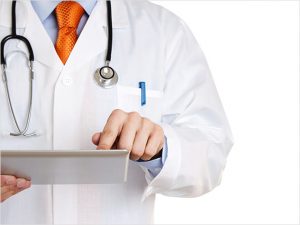 Humorista chileno debió ser hospitalizado de urgencia producto de un infarto