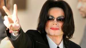 Famosas figuras de cera de Michael Jackson no serán vetadas