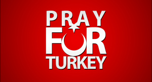 Celebridades dan su apoyo tras el atentado en Turquía