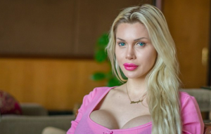 Mujer se obsesionó con tener el cuerpo perfecto y este fue el resultado