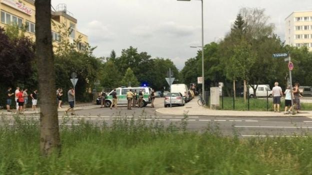 #FMDOSTeInforma Tiroteo en centro comercial en Munich, Alemania