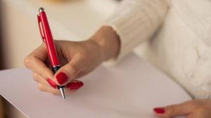 Mujer escribió carta a la amante de su marido y todos hablan de ella