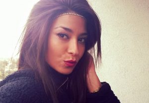 Fanny Cuevas posó al estilo JLo y Kim Kardashian