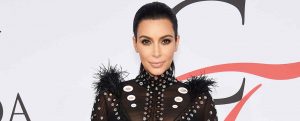 ¿Qué? Aseguran que el abultado trasero de Kim Kardashian se ve así gracias a un cojín