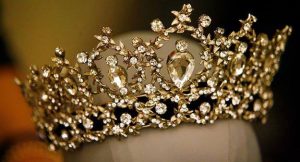 ¡Qué linda! Carabinera participa para ser Miss Earth 2016