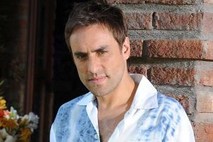 Álvaro Gómez adelanta sorpresas para el final de Pacto de Sangre