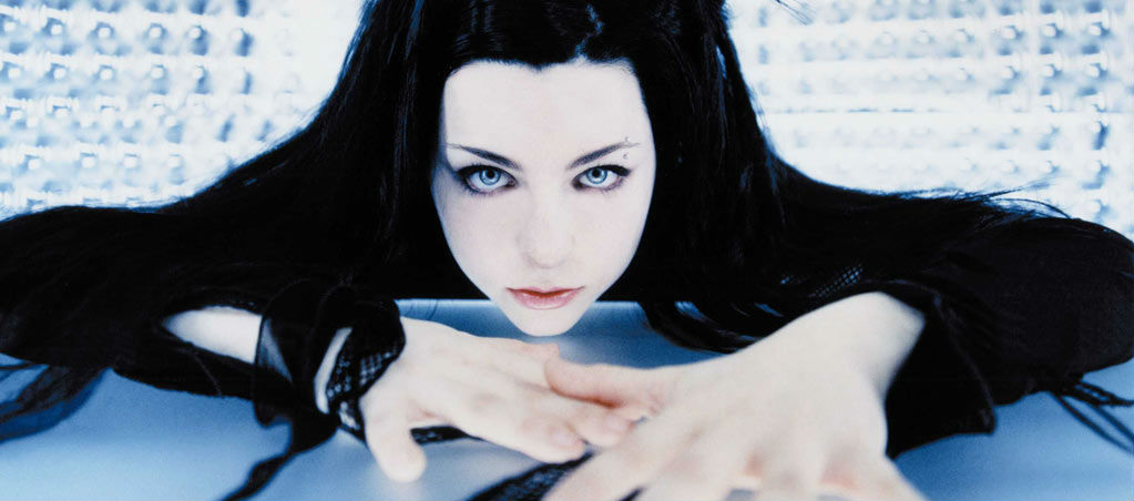 El radical cambio de la vocalista de Evanescence