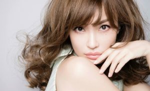 ¿Cuántos años tiene? Conoce a la modelo japonesa que impacta en redes sociales