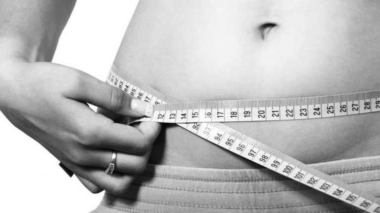 Conoce la impactante historia de la joven que llegó a pesar 19 kilos