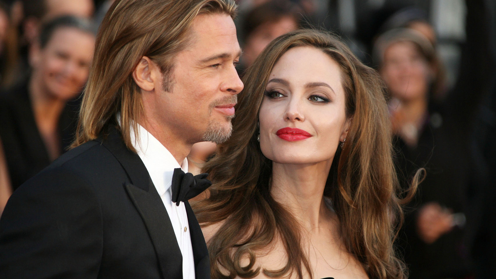 ¿Brad Pitt y Angelina Jolie declaran su bisexualidad?