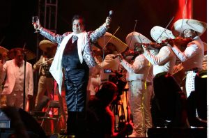 Video: Así fue el último concierto de Juan Gabriel