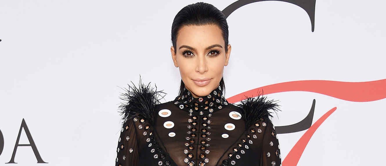 Kim Kardashian se la jugó con delicado y elegante corte de pelo