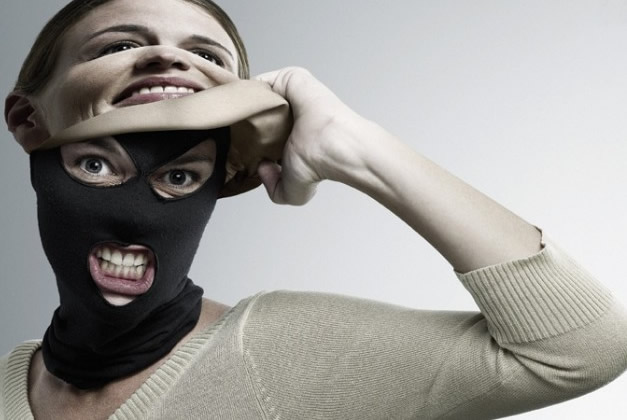 Esta aplicación te ayuda a saber si ese persona que conociste online es real o no