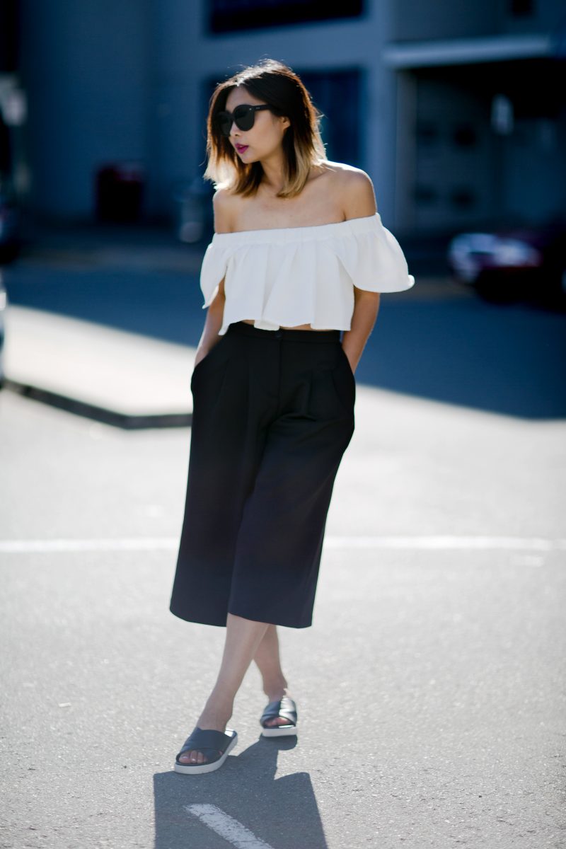 ps11-off-shoulder-top-culottes-slides-streetstyle-4-copy