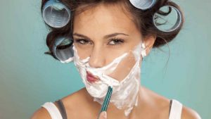 Dermaplaning: El nuevo tratamiento de belleza que causa furor en Internet