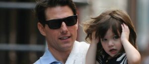 ¿Padre del año? Tom Cruise es acusado de abandonar a su hija