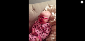 Mira la reacción de una bebé ciega que ve a su madre por primera vez