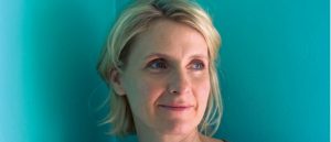 Autora de "Comer, rezar, amar" realizó sorpresiva confesión sobre su orientación sexual