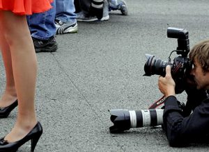 Actriz chilena sorprende con fotos en una revista del extranjero