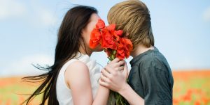 ¿Por qué la primavera estimula el deseo sexual?