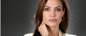 Angelina Jolie impacta al mundo tras reaparecer en público