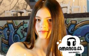 Ex "Amango" muestra el avance de su embarazo