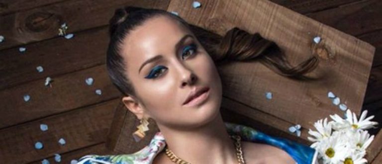 Un fan invitó a una cita a Denise Rosenthal y esto fue lo que ella le respondió