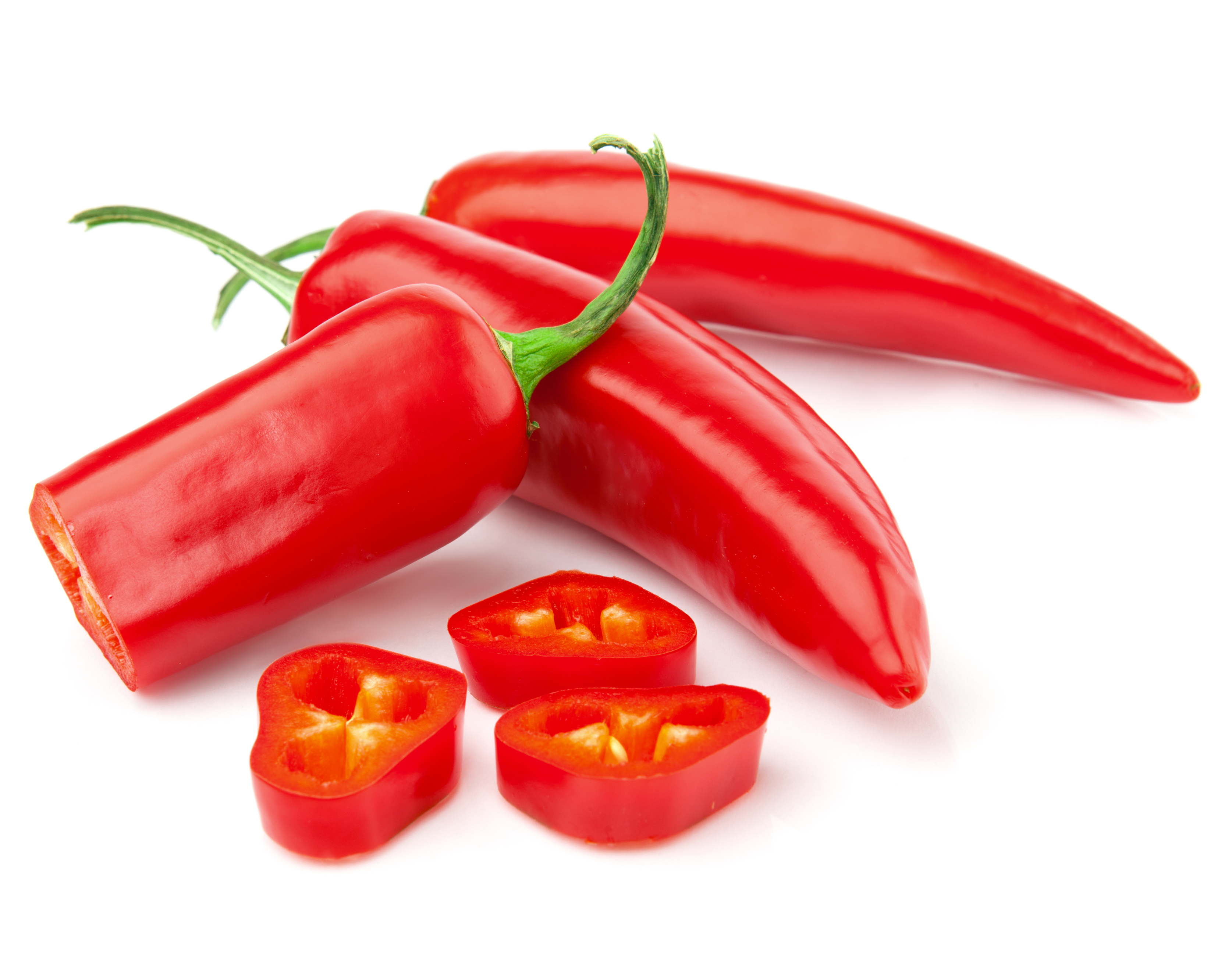 кусочки перца. кусочки перца. перец порезанный. перец нарезанный кубиками. перец болгарский кольцами.