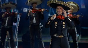 ¡Sorpréndete con el cambio de look de Alejandro Fernández!