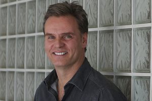 Polola de Amaro Gómez-Pablos publica romántica foto en medio de la polémica con Amaya Forch