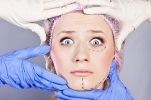 ¿Famosa actriz de Hollywood se realizó su primera cirugía estética?